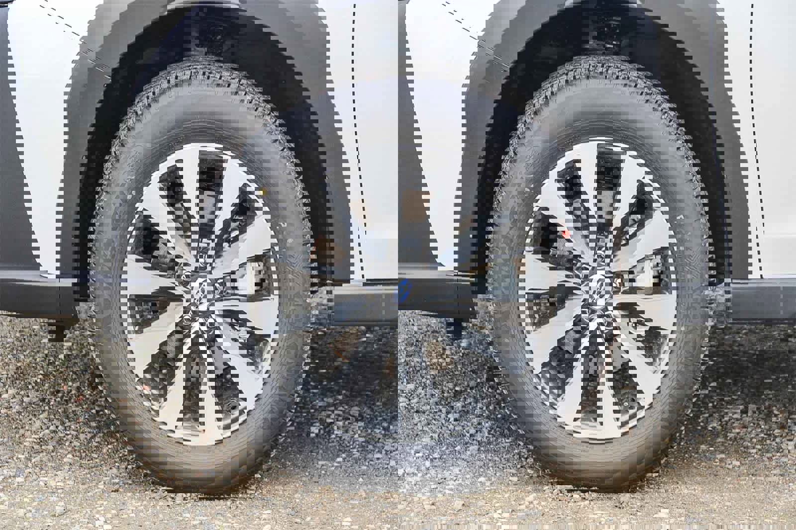 New 2025 Subaru Outback Limited image 9