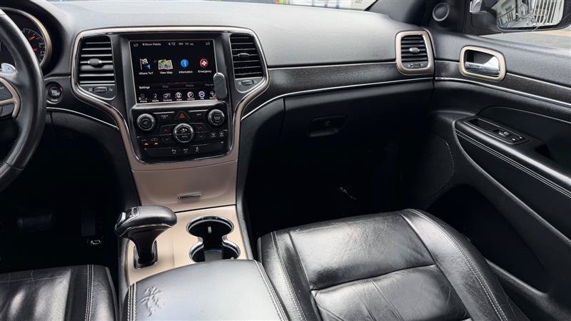 Used 2015 Jeep Grand Cherokee Limited AWD/4WD image 19