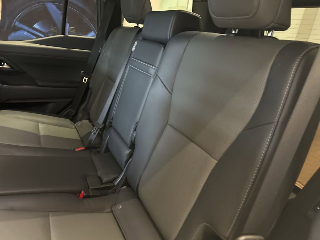 Used 2025 Lexus GX 550 image 16