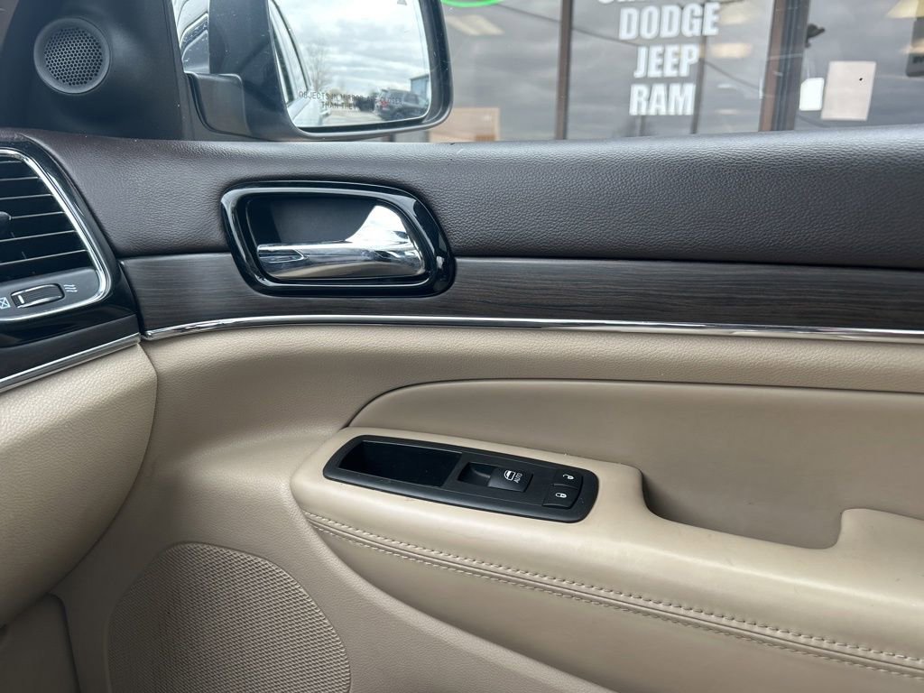 Used 2019 Jeep Grand Cherokee Overland image 29