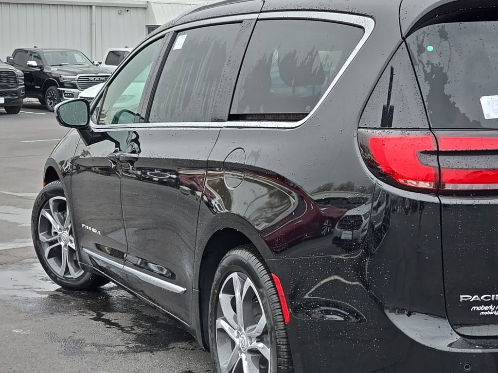 New 2026 Chrysler Pacifica Pinnacle FWD image 71