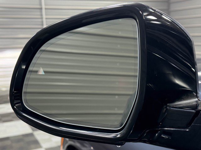Used 2022 BMW X6 M50i w/ Executive Package image 37