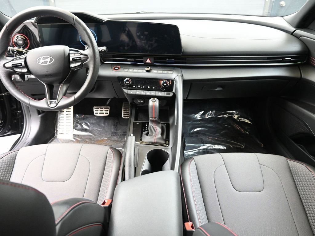 Certified 2025 Hyundai Elantra N Line image 18