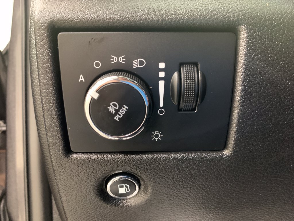Used 2019 Jeep Grand Cherokee Trailhawk w/ Trailhawk Luxury Group AWD/4WD image 26