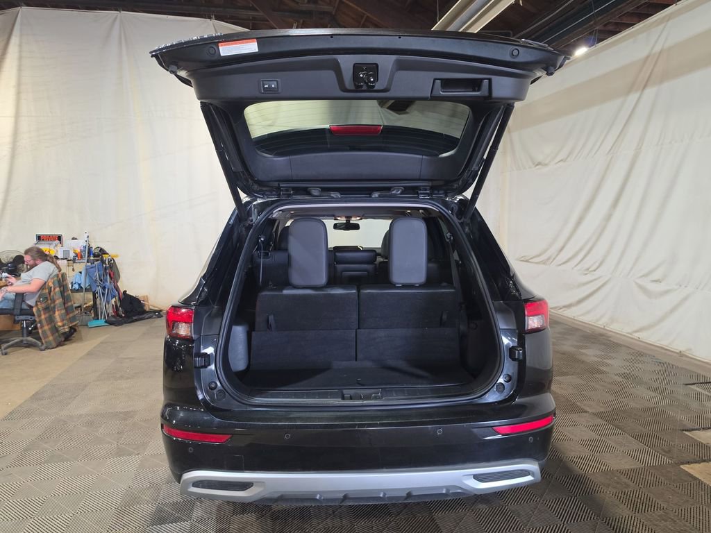 Used 2022 Mitsubishi Outlander SE AWD/4WD image 21
