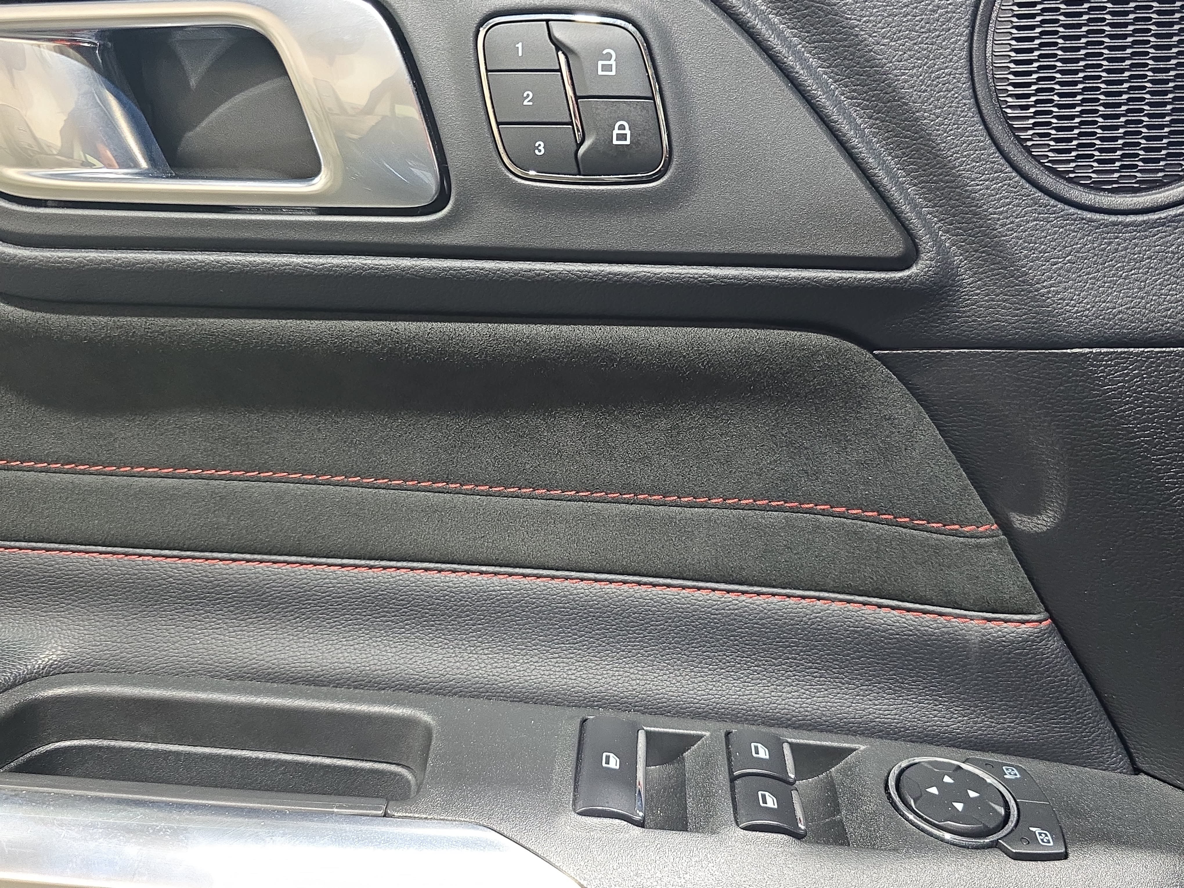 Used 2019 Ford Mustang GT Premium w/ Equipment Group 401A RWD image 23