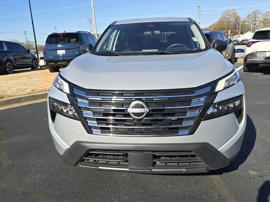 Used 2024 Nissan Rogue S image 8