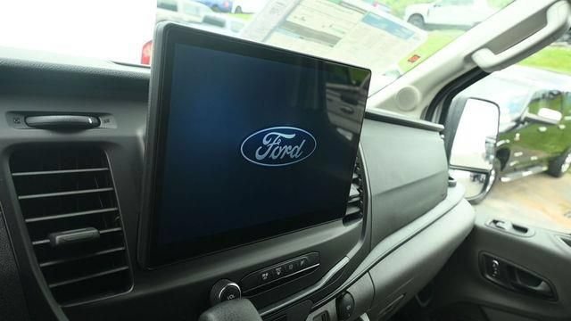 New 2026 Ford Transit 250 148 Medium Roof RWD image 16