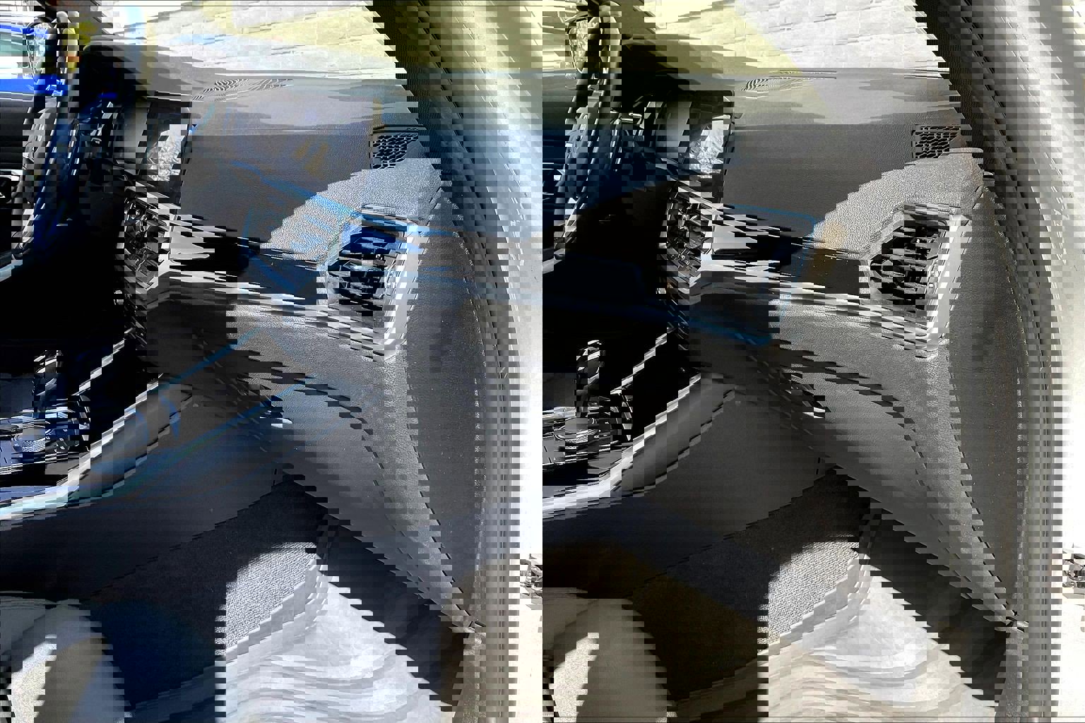 Used 2019 BMW 330i Sedan w/ Convenience Package image 16