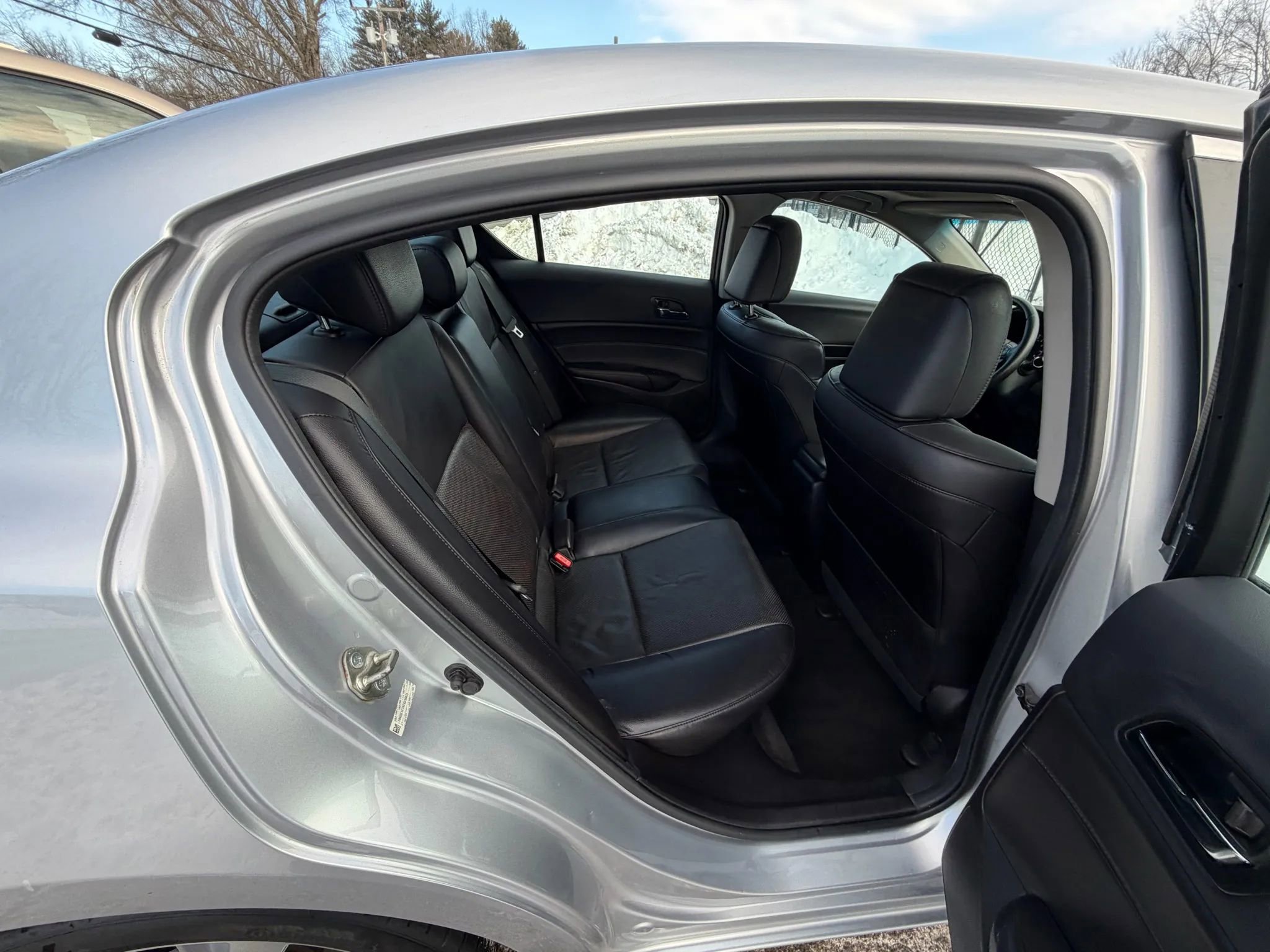 Used 2015 Acura ILX Sedan 4D image 16