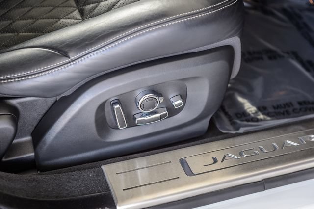 Used 2019 Jaguar XJ L Portfolio RWD image 43