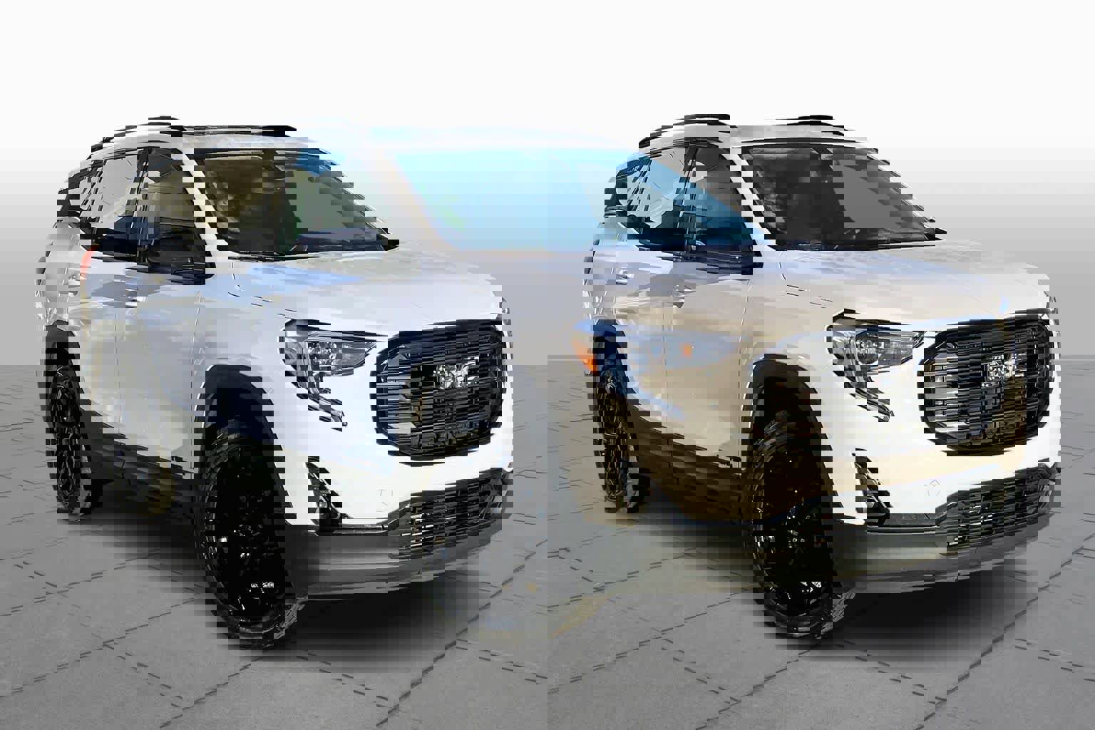 Used 2021 GMC Terrain SLT w/ Infotainment Package II image 3