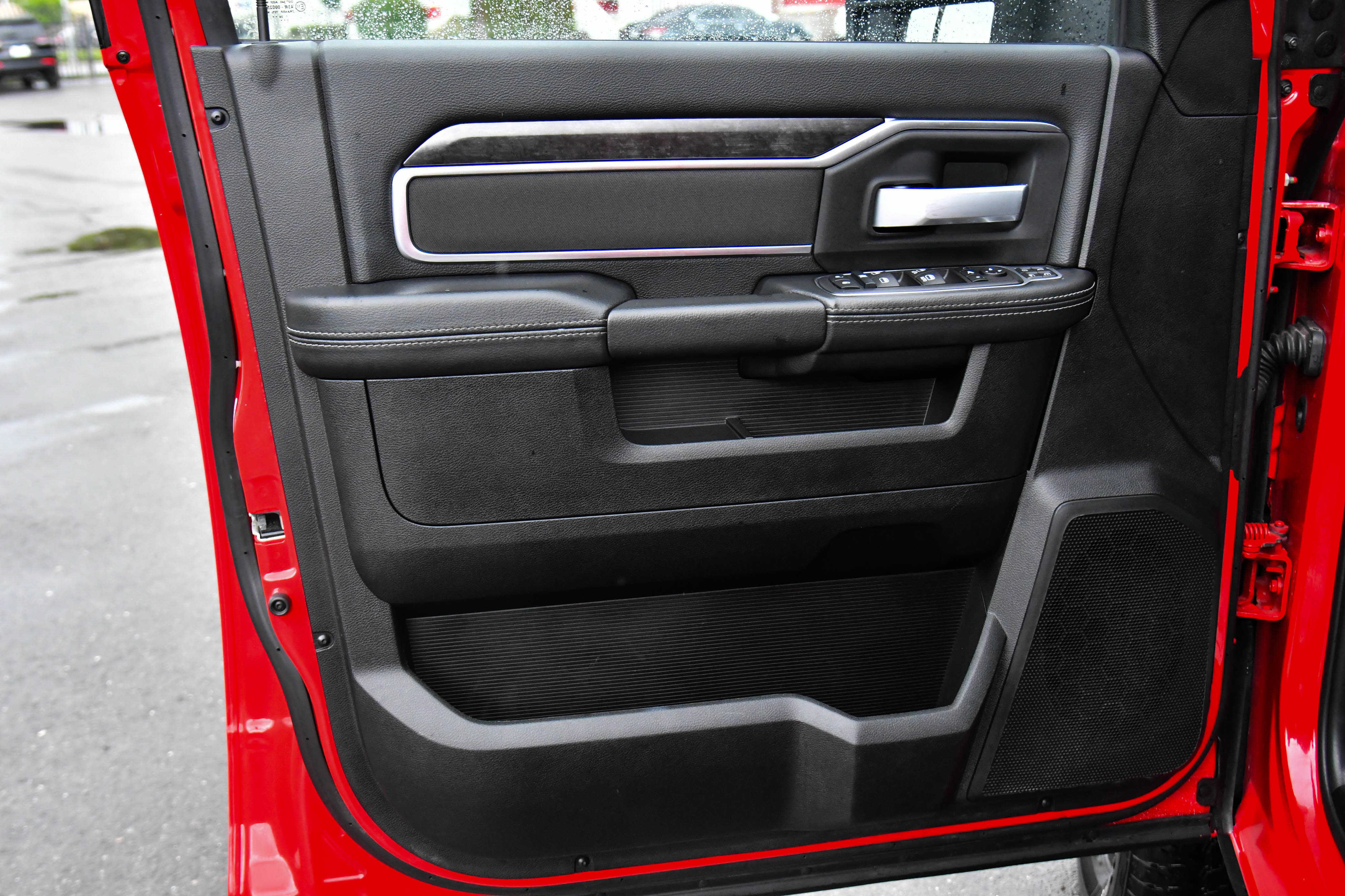 Used 2024 RAM 2500 Big Horn w/ Night Edition AWD/4WD image 16