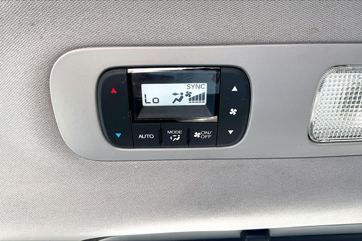 Used 2018 Honda Odyssey EX-L image 24