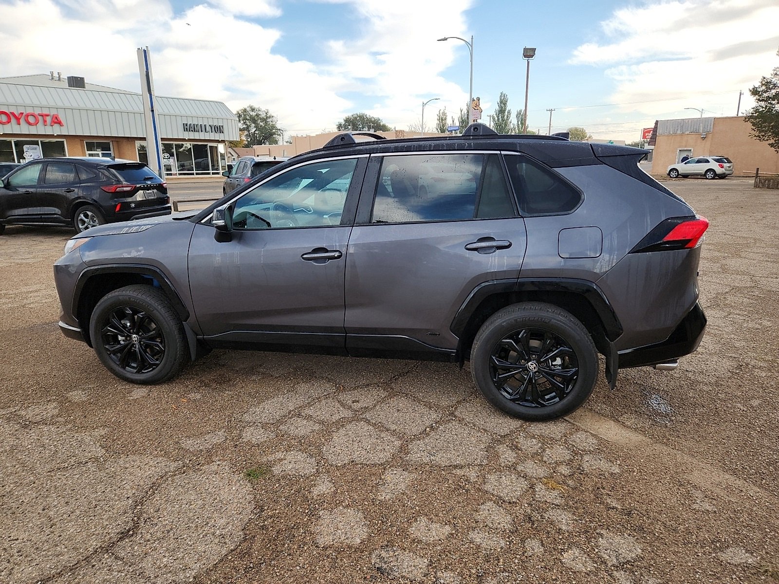 Used 2024 Toyota RAV4 XSE w/ Weather Package image 2