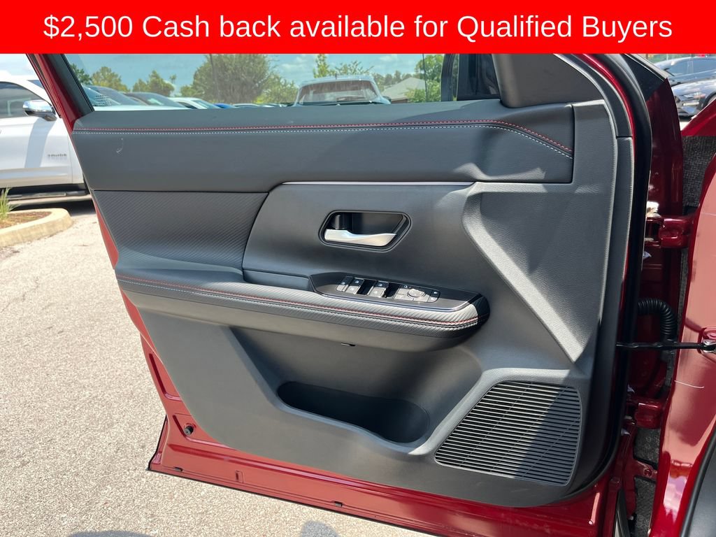 New 2026 Nissan Kicks SR w/ SR Premium Package FWD image 12