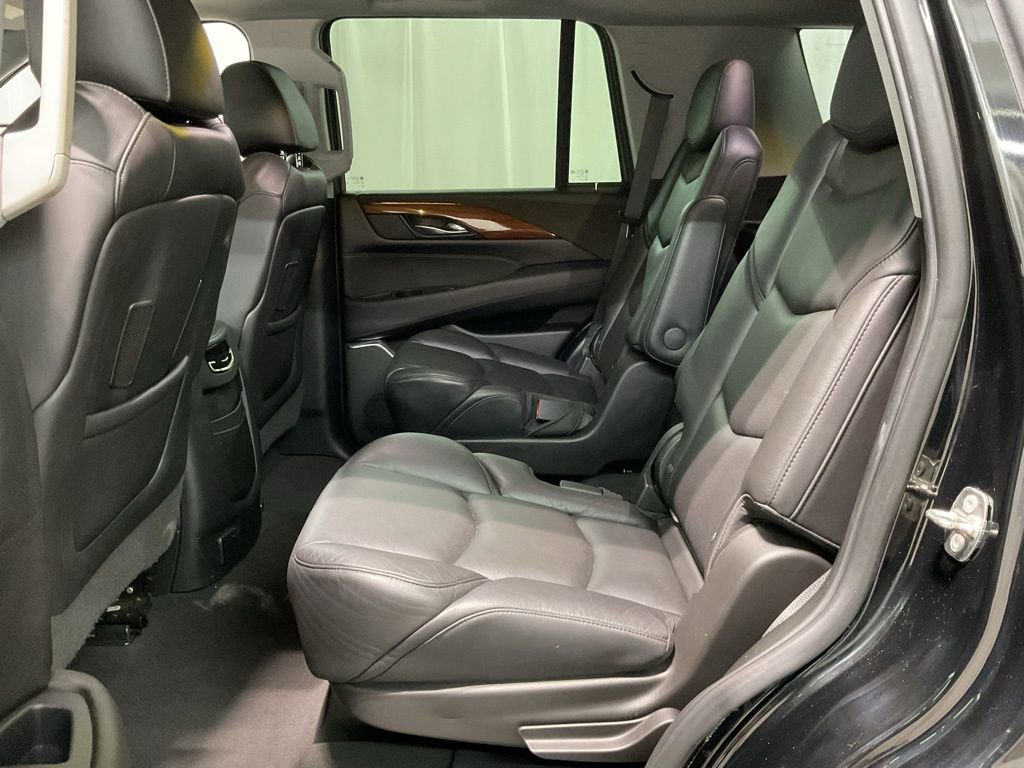 Used 2019 Cadillac Escalade Luxury image 21