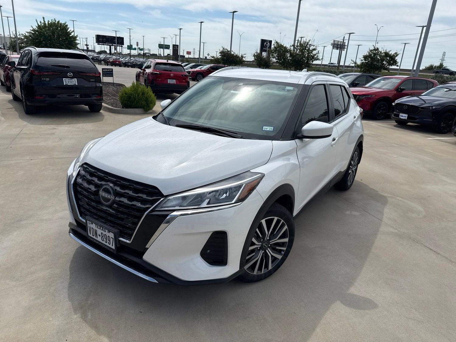 Used 2024 Nissan Kicks SV FWD image 1