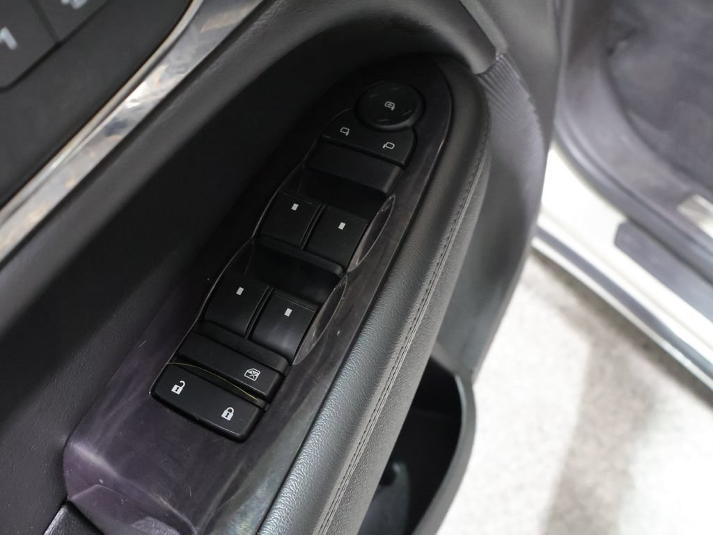 Used 2016 Buick Enclave Leather AWD/4WD image 14