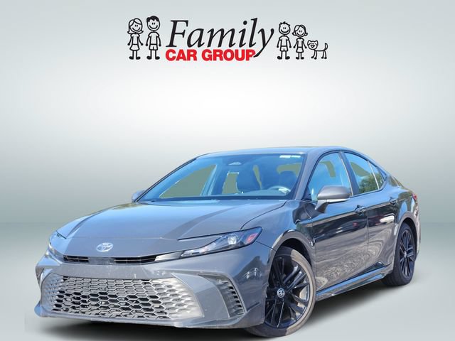 Used 2025 Toyota Camry SE