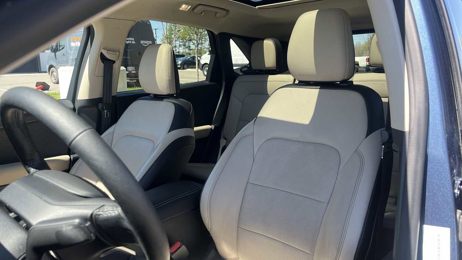 Used 2020 Ford Escape Titanium w/ Titanium Premium Package 2.0 image 23