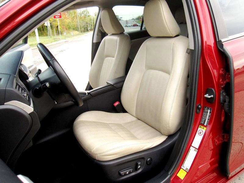 Used 2013 Lexus CT 200h image 18