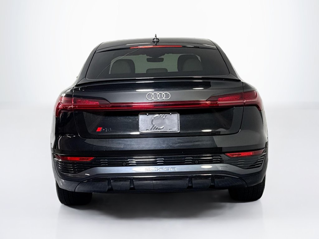 Certified 2024 Audi Q8 e-tron Premium Plus w/ Premium Plus Package AWD/4WD image 4