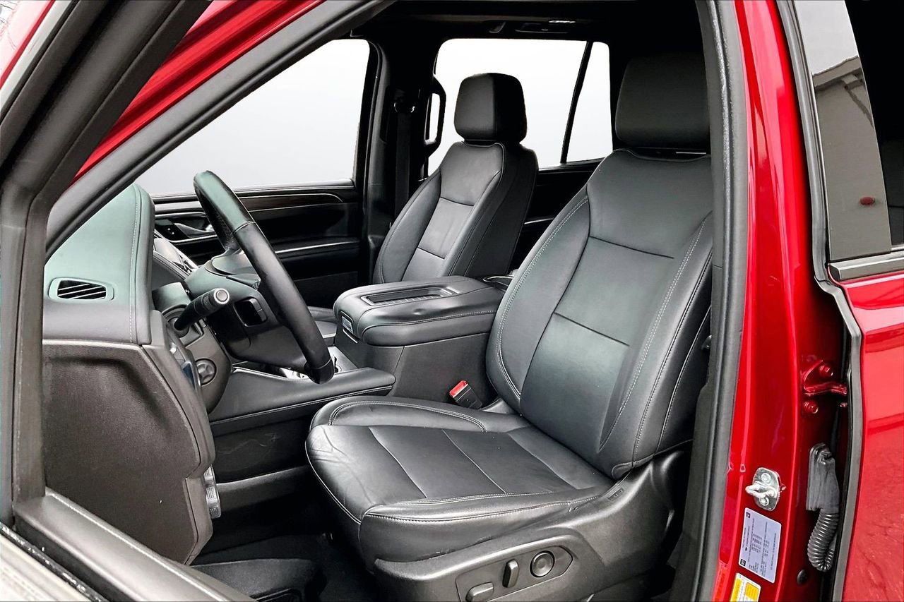 Used 2021 Chevrolet Tahoe Z71 w/ Luxury Package image 21