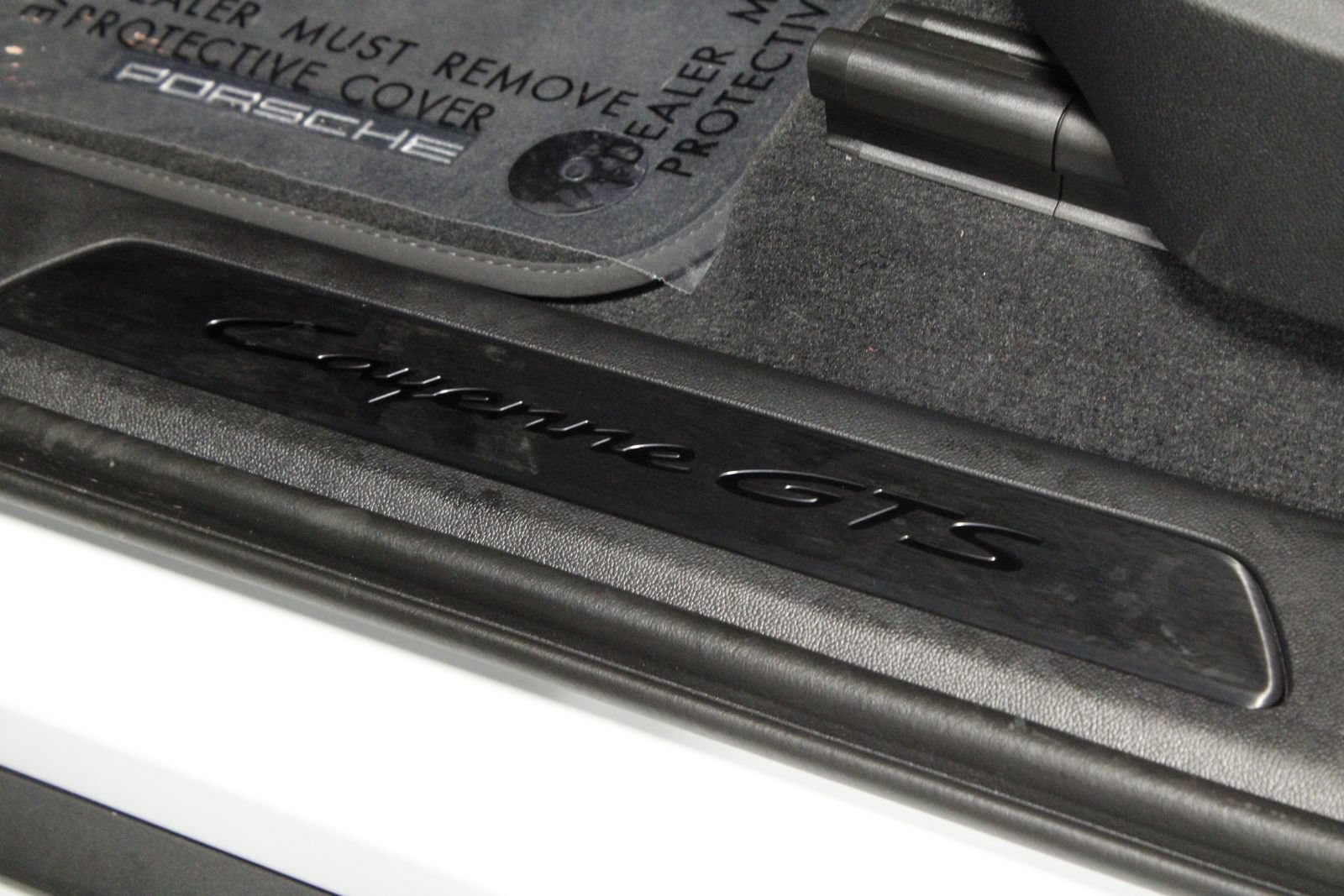 New 2026 Porsche Cayenne GTS AWD/4WD image 38