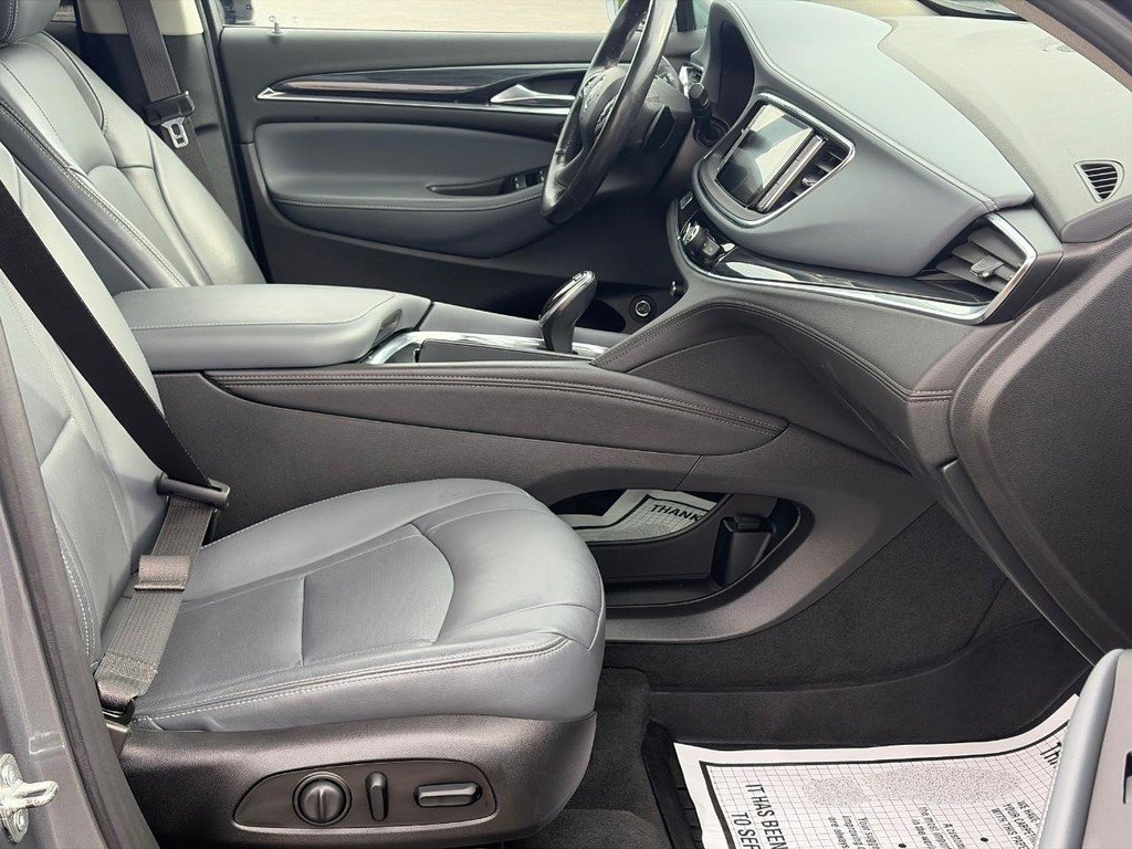 Used 2019 Buick Enclave Premium w/ Experience Buick Package FWD image 20