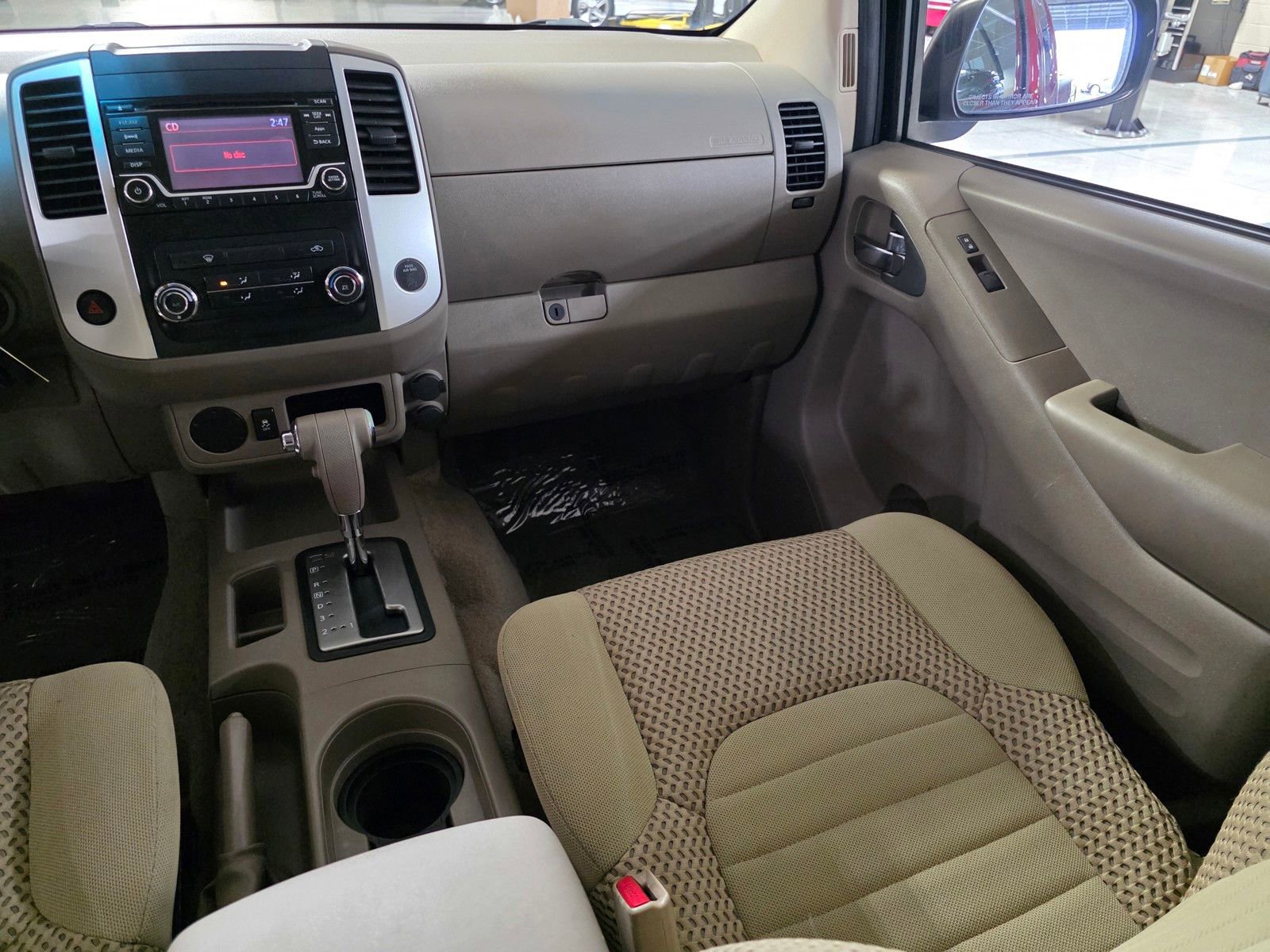 Used 2015 Nissan Frontier SV RWD image 16