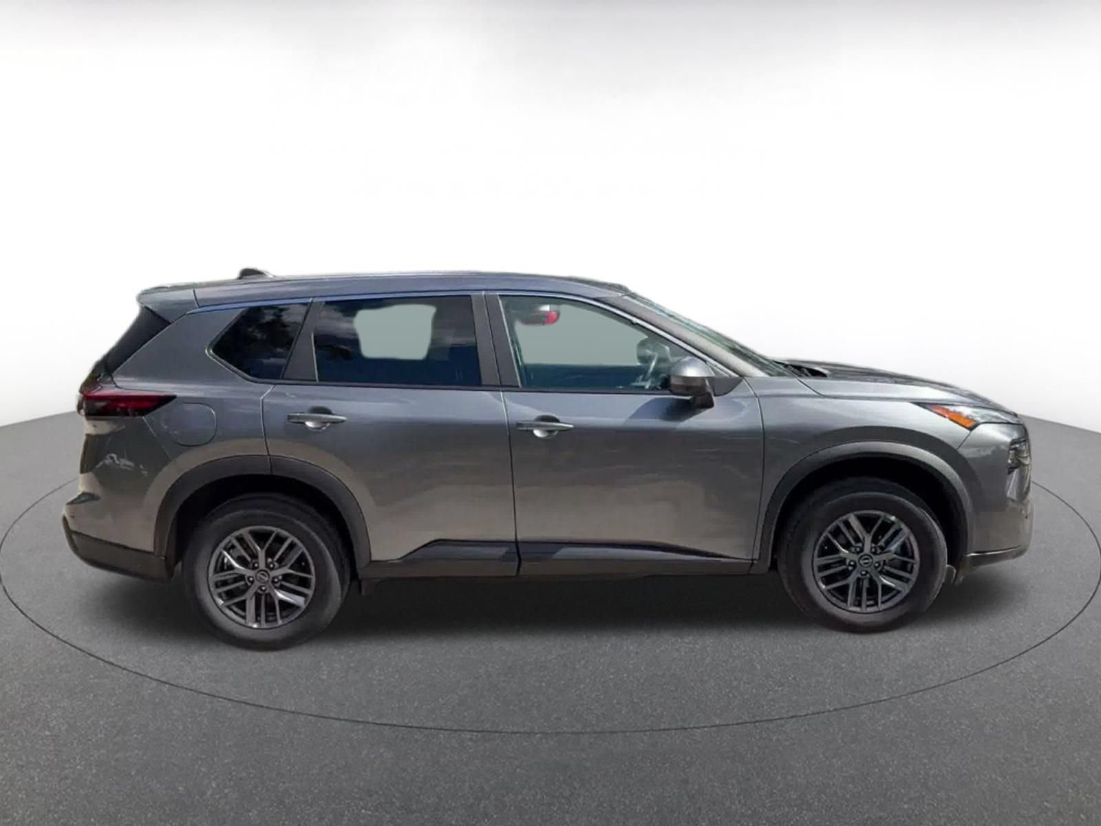 Used 2026 Nissan Rogue SV AWD/4WD image 15