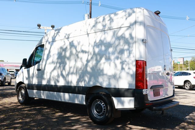 Used 2023 Mercedes-Benz Sprinter 144 Cargo image 5