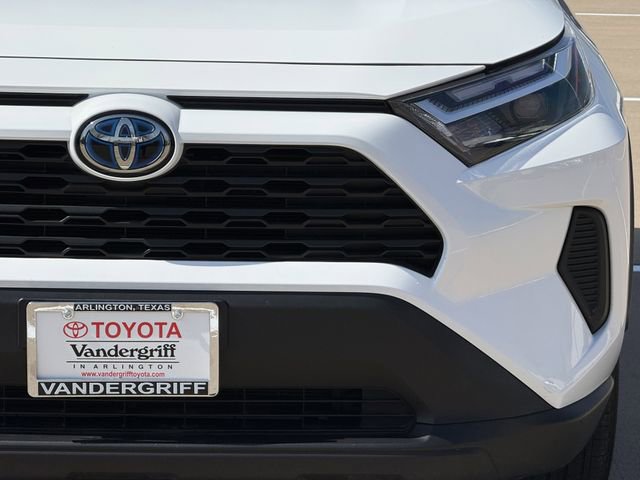 Used 2024 Toyota RAV4 LE image 9
