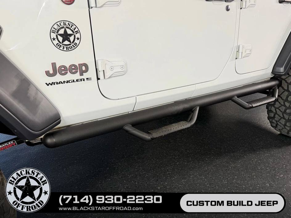 Used 2025 Jeep Wrangler Unlimited Rubicon AWD/4WD image 8