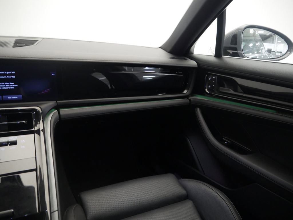 Certified 2025 Porsche Panamera 4 image 34