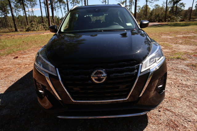 Used 2021 Nissan Kicks SV image 5
