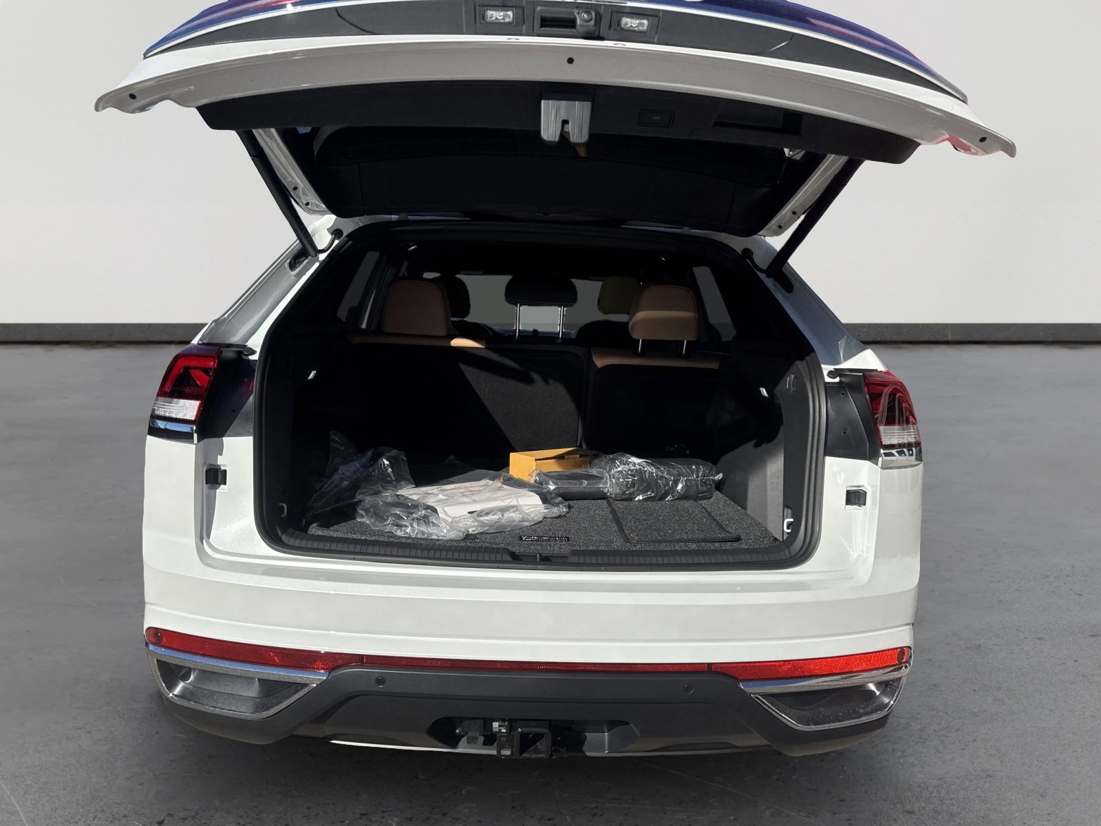 New 2026 Volkswagen Atlas Cross Sport SEL image 7