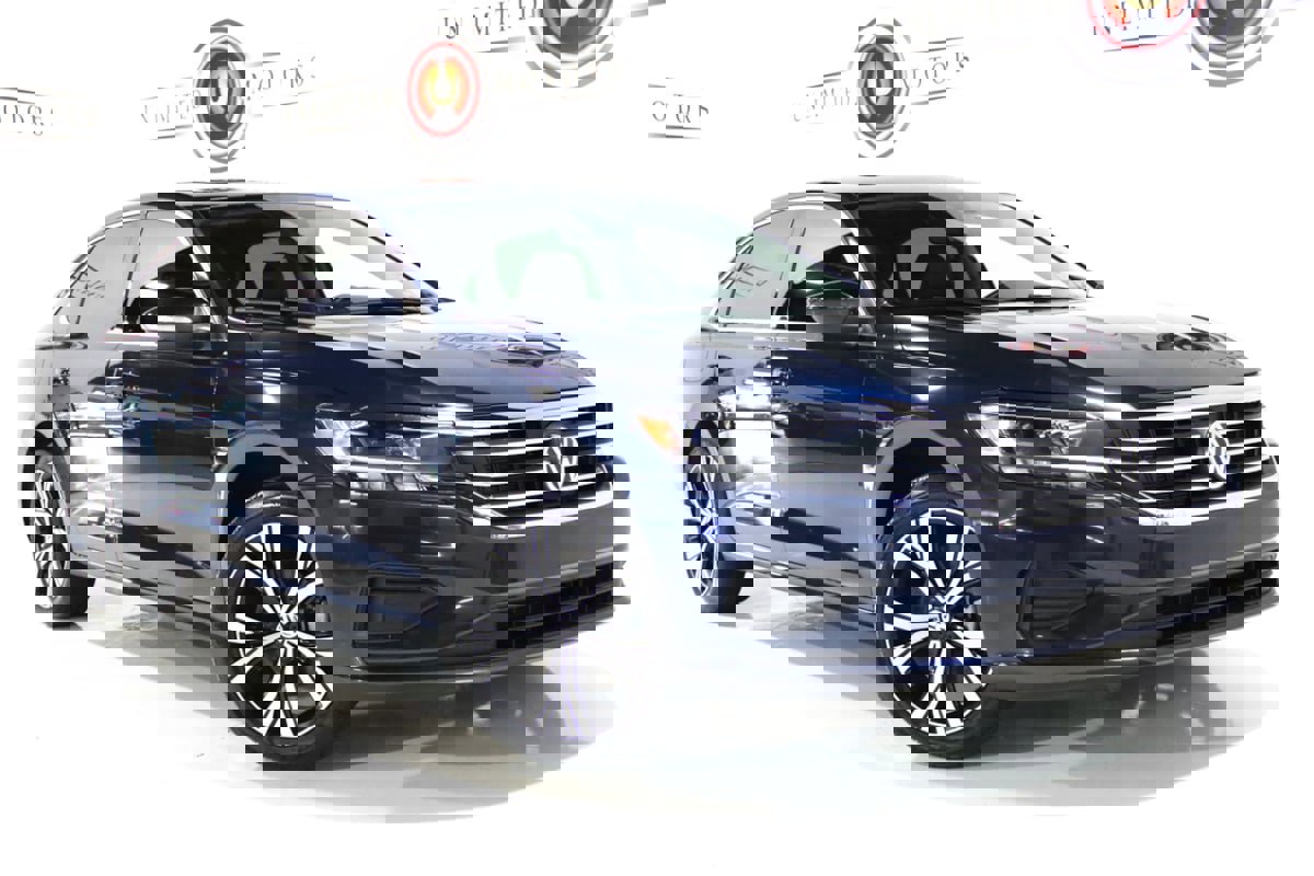 Used 2021 Volkswagen Passat 2.0T SE image 7