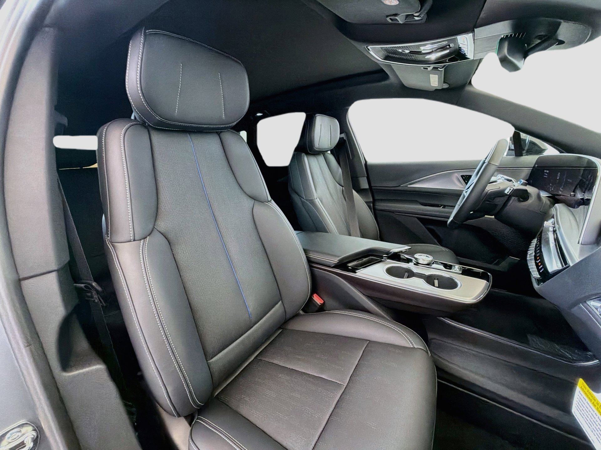 New 2027 Cadillac Lyriq Sport RWD image 15