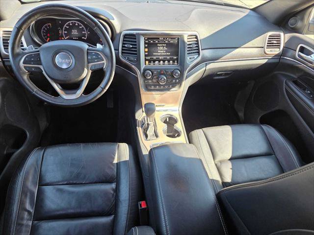 Used 2017 Jeep Grand Cherokee Limited AWD/4WD image 18