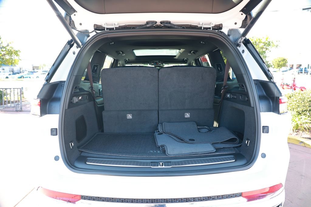 New 2025 Jeep Grand Cherokee L Overland w/ Rear Seat Video Group I image 34