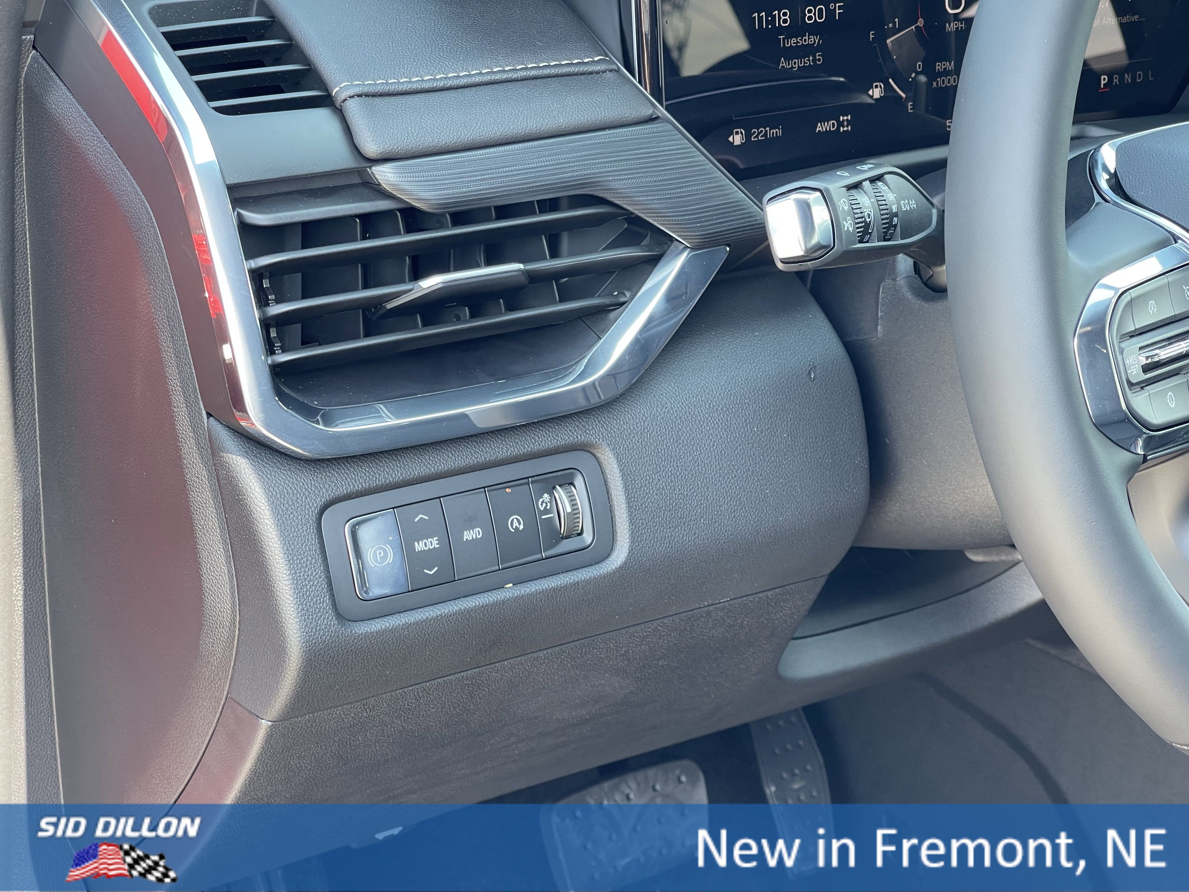 New 2026 GMC Acadia Elevation image 7