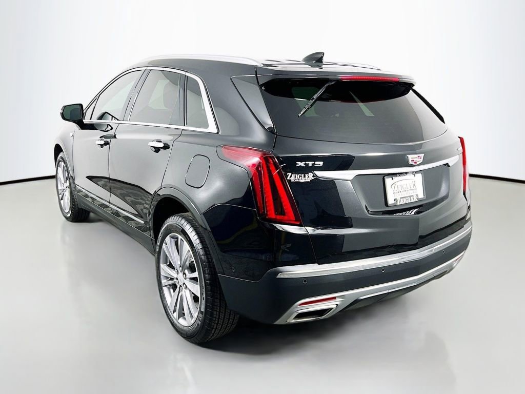 Used 2024 Cadillac XT5 Premium Luxury w/ Technology Package image 7