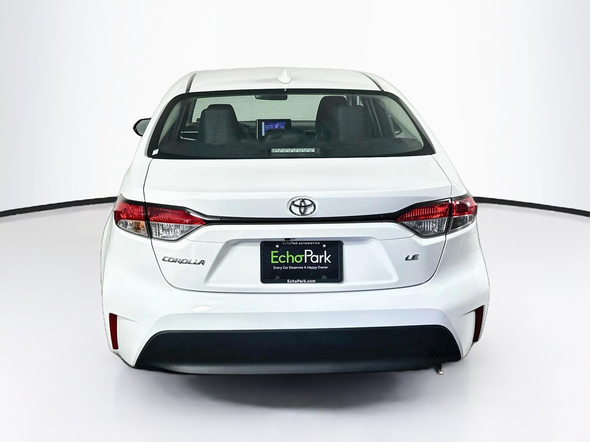 Used 2025 Toyota Corolla LE FWD image 7