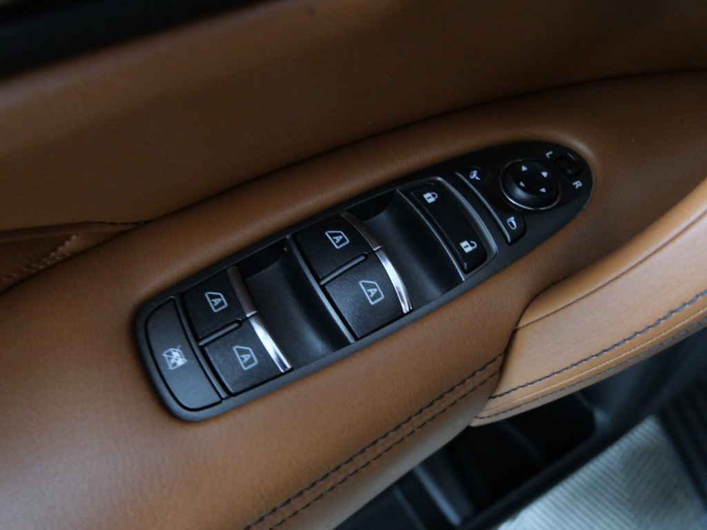 Used 2022 INFINITI QX80 Sensory w/ All-Season Package AWD/4WD image 16