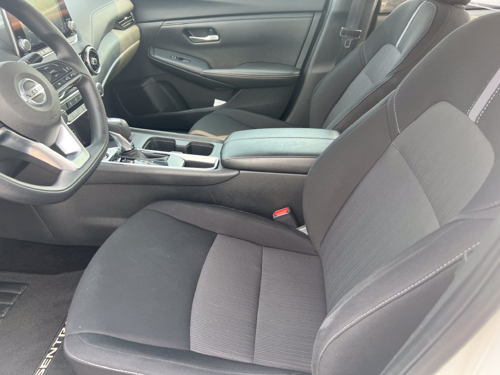 Used 2023 Nissan Sentra SV FWD image 10