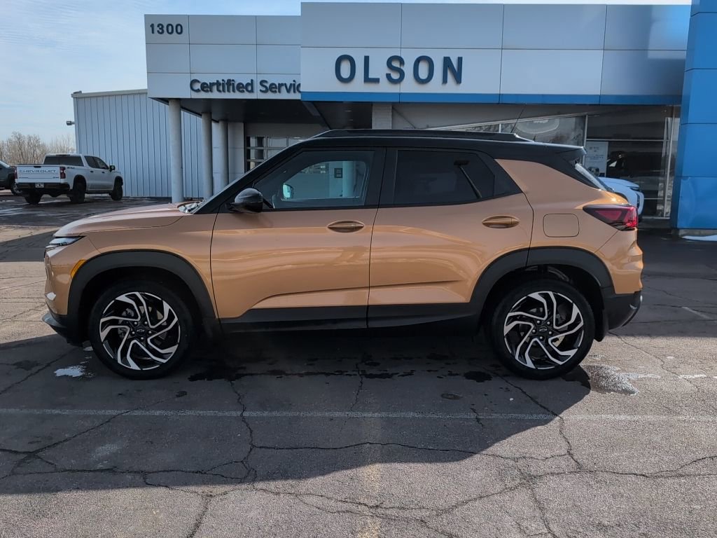 Used 2024 Chevrolet TrailBlazer RS w/ Convenience Package image 2