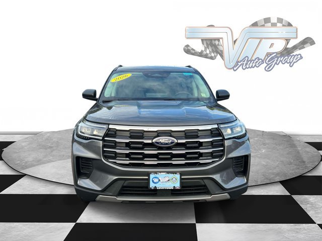 Used 2026 Ford Explorer Active AWD/4WD image 2