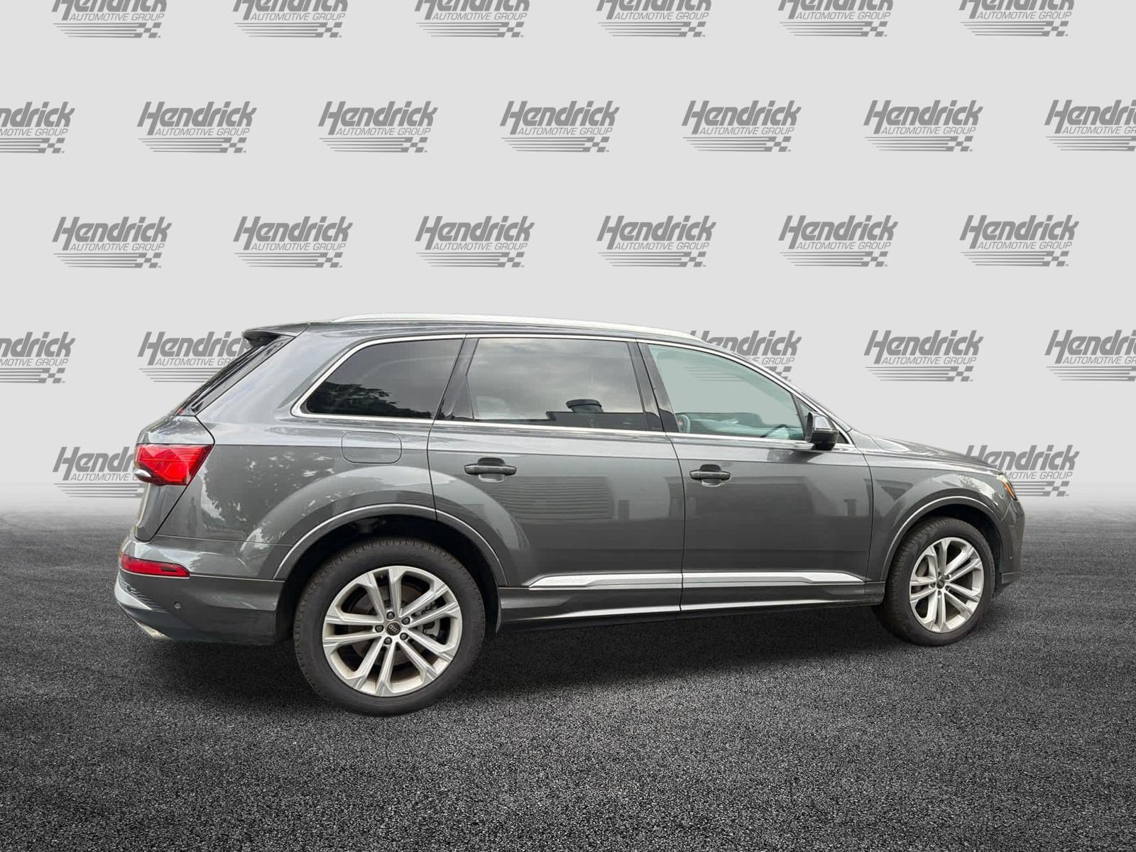 Used 2025 Audi Q7 3.0T Premium Plus AWD/4WD image 16